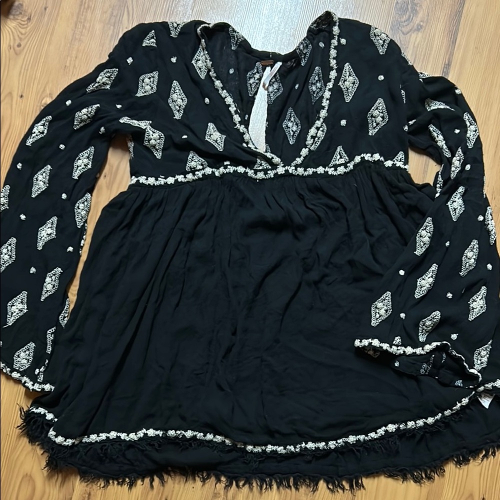 Free People top size xs Black Long Sleeve Boho